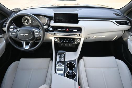 2025 Genesis G70 2.5T RWD