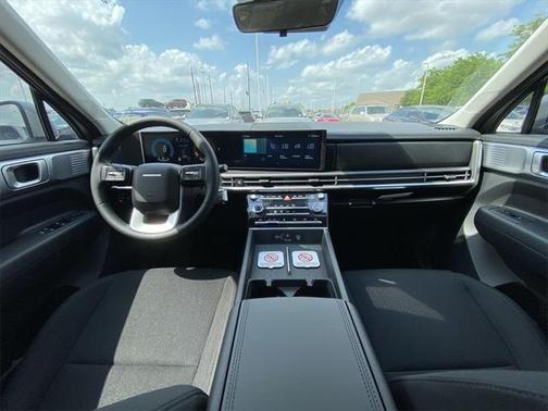 2025 Hyundai SANTA FE SE
