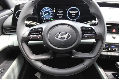 2025 Hyundai ELANTRA HEV Limited