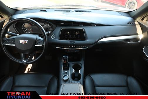 2023 Cadillac XT4 Premium Luxury