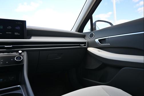 2026 Hyundai SONATA SEL