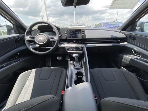 2025 Hyundai ELANTRA Sport