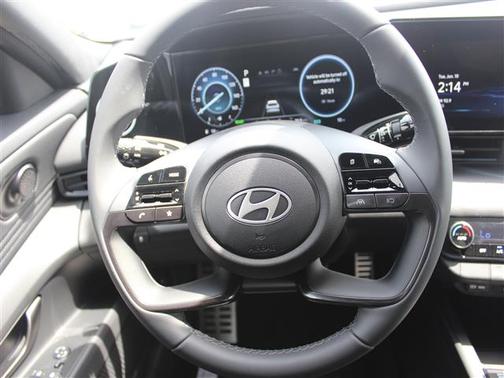 2025 Hyundai ELANTRA Sport