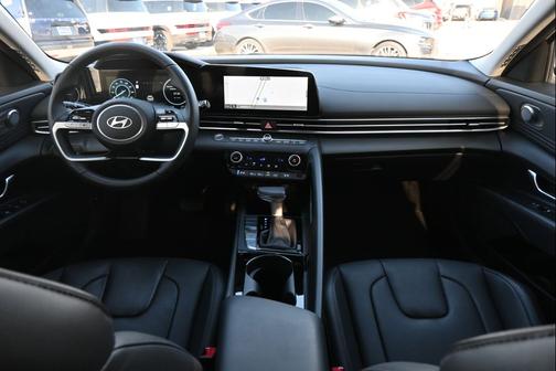 Serenity White 2025 Hyundai ELANTRA HEV Limited