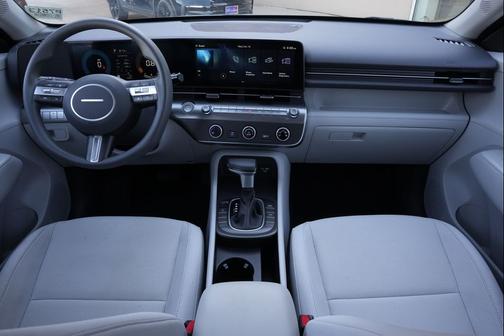 2024 Hyundai KONA SE