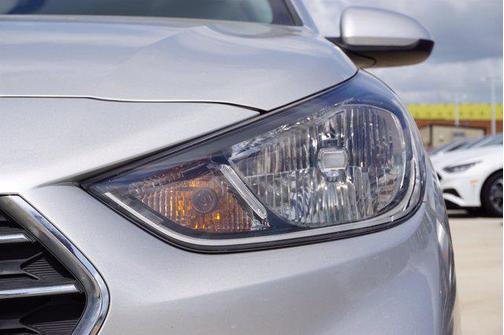 2019 Hyundai Accent SE