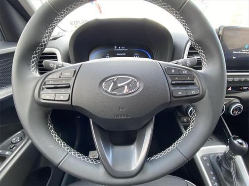 2025 Hyundai VENUE Limited