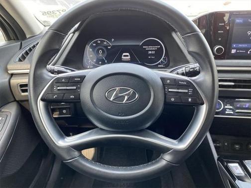 2022 Hyundai SONATA SEL