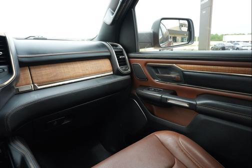 Delmonico Red Pearlcoat 2021 RAM 1500 Longhorn