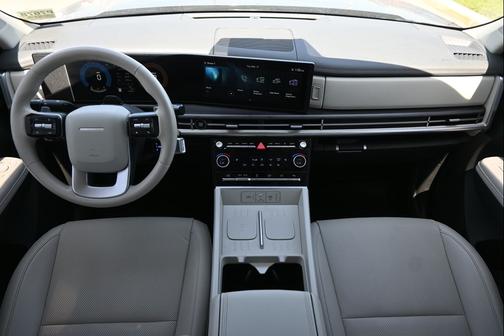 2025 Hyundai SANTA FE SEL 2.4