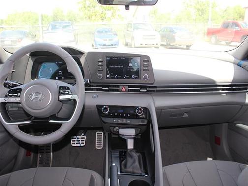 2025 Hyundai ELANTRA Sport