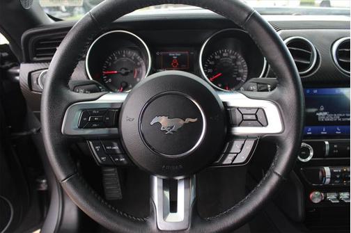 2022 Ford Mustang EcoBoost