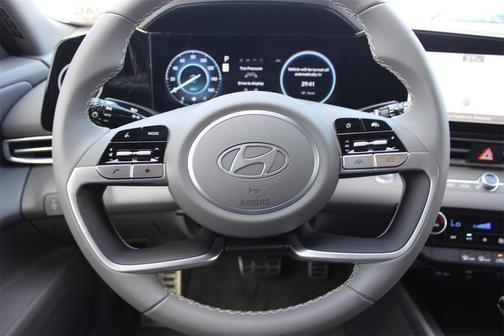 2025 Hyundai ELANTRA HEV SEL Sport