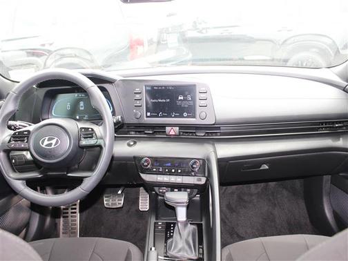 2025 Hyundai ELANTRA Sport