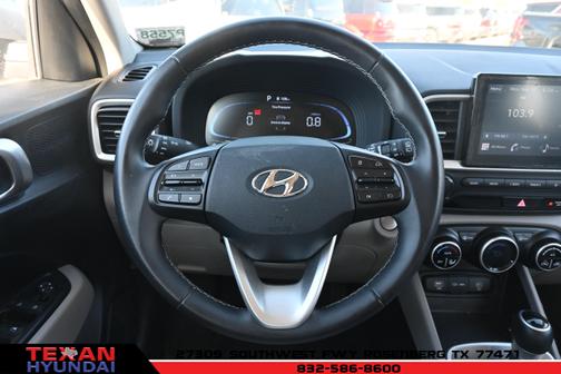 2024 Hyundai VENUE SEL