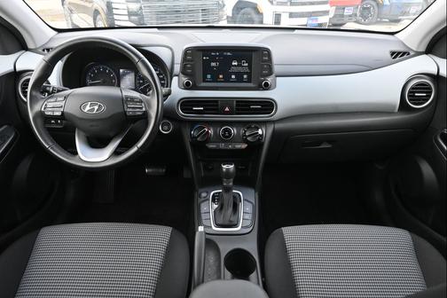 2021 Hyundai KONA SEL