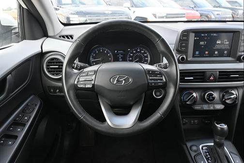 2021 Hyundai KONA SEL