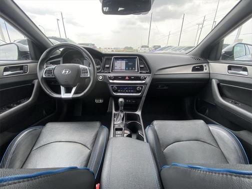 2019 Hyundai SONATA Limited 2.0T