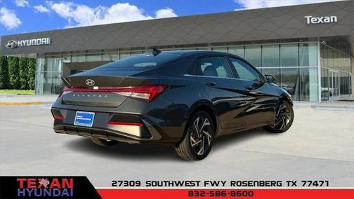 2025 Hyundai ELANTRA SEL