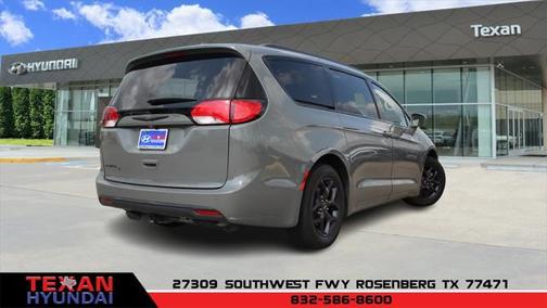 2020 Chrysler Pacifica Touring-L Plus