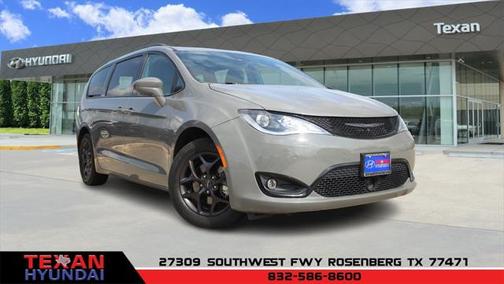 2020 Chrysler Pacifica Touring-L Plus