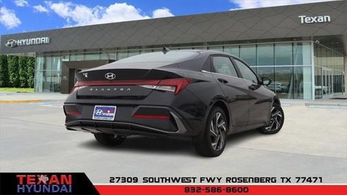 2025 Hyundai ELANTRA SEL