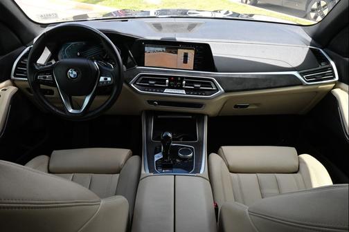 Dark Graphite Metallic 2022 BMW X5 xDrive40i