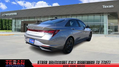 2023 Hyundai ELANTRA SEL