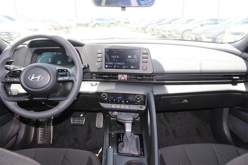 2025 Hyundai ELANTRA Sport