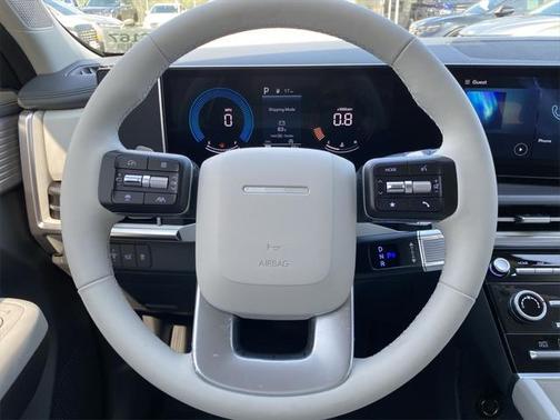 2025 Hyundai SANTA FE SE