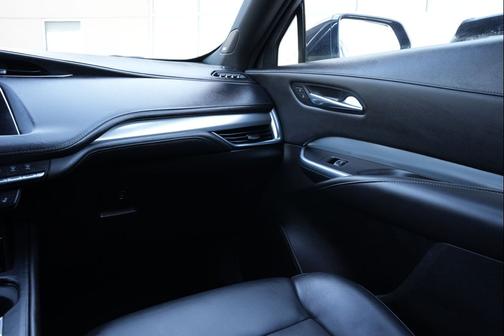 2021 Cadillac XT4 Premium Luxury