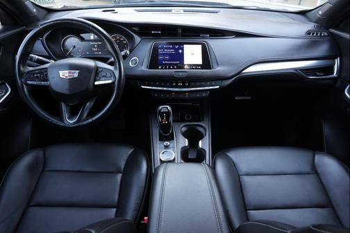 2021 Cadillac XT4 Premium Luxury