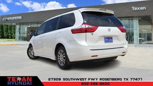 2020 Toyota Sienna XLE Premium