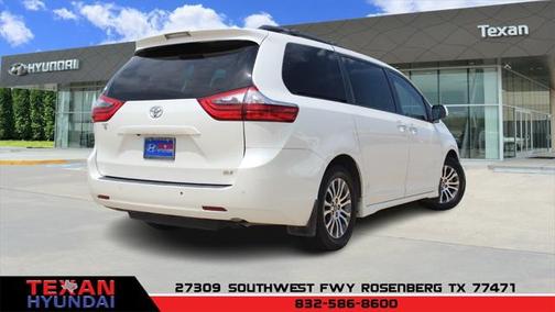 2020 Toyota Sienna XLE Premium