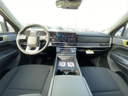 2025 Hyundai SANTA FE SE