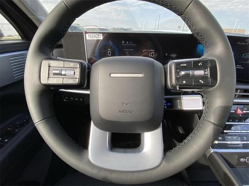 2025 Hyundai SANTA FE SE