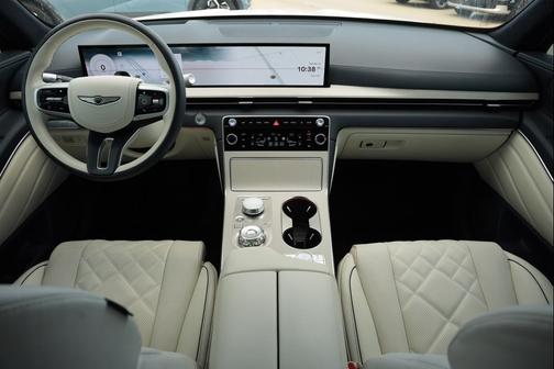 Uyuni White 2025 Genesis GV80 3.5T