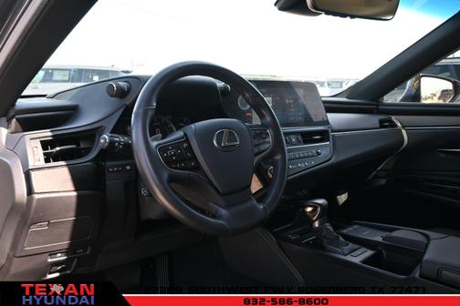 2022 Lexus ES 350 Base