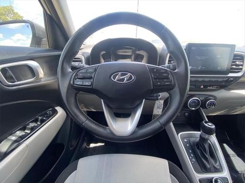2021 Hyundai VENUE SEL
