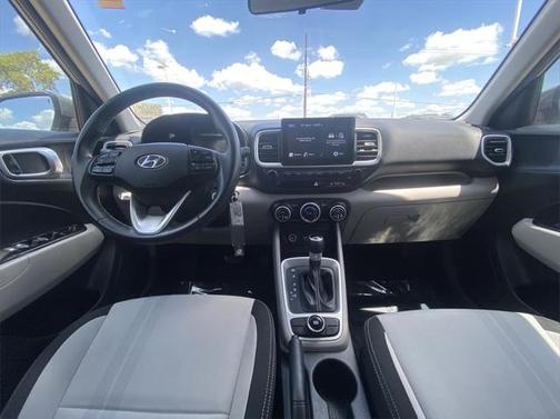 2021 Hyundai VENUE SEL