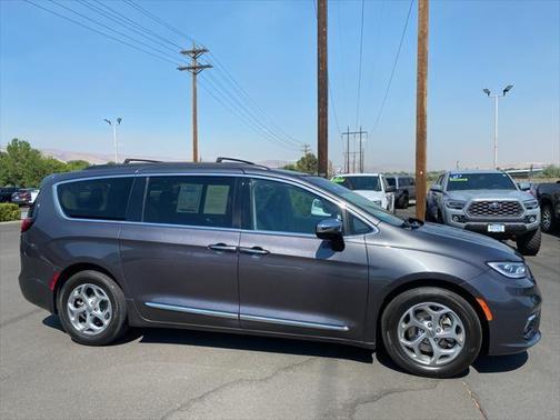 2023 Chrysler Pacifica Limited