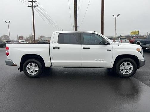 2019 Toyota Tundra SR5