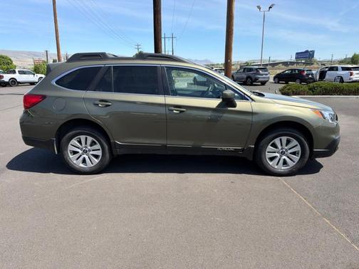 Wilderness Green Metallic 2015 Subaru Outback 2.5i Premium
