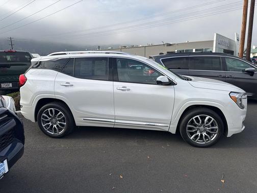 2024 GMC Terrain Denali