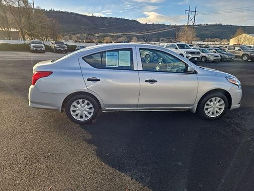 2018 Nissan Versa S