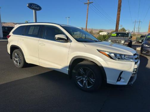 2018 Toyota Highlander LIMITED