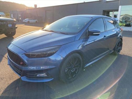 2018 Ford Focus ST Base