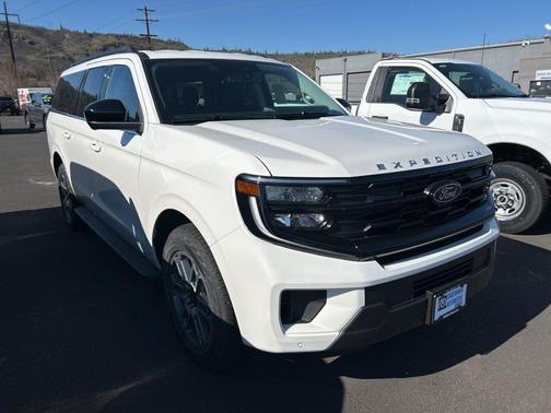 2026 Ford Expedition Max Active