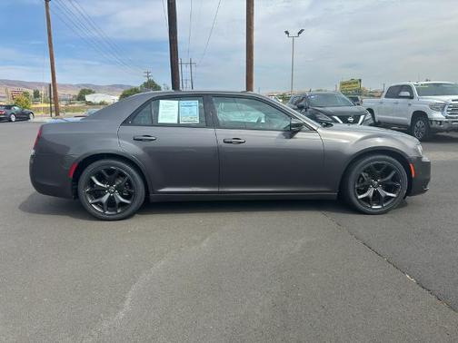 2021 Chrysler 300 S