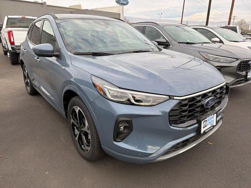 2025 Ford Escape ST-Line Elite
